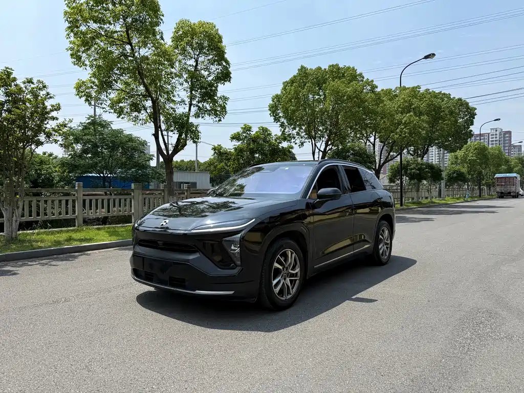 NIO ES6 2021