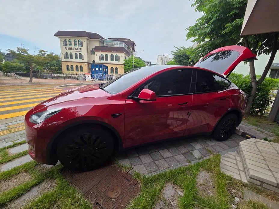 Tesla Model Y 2021