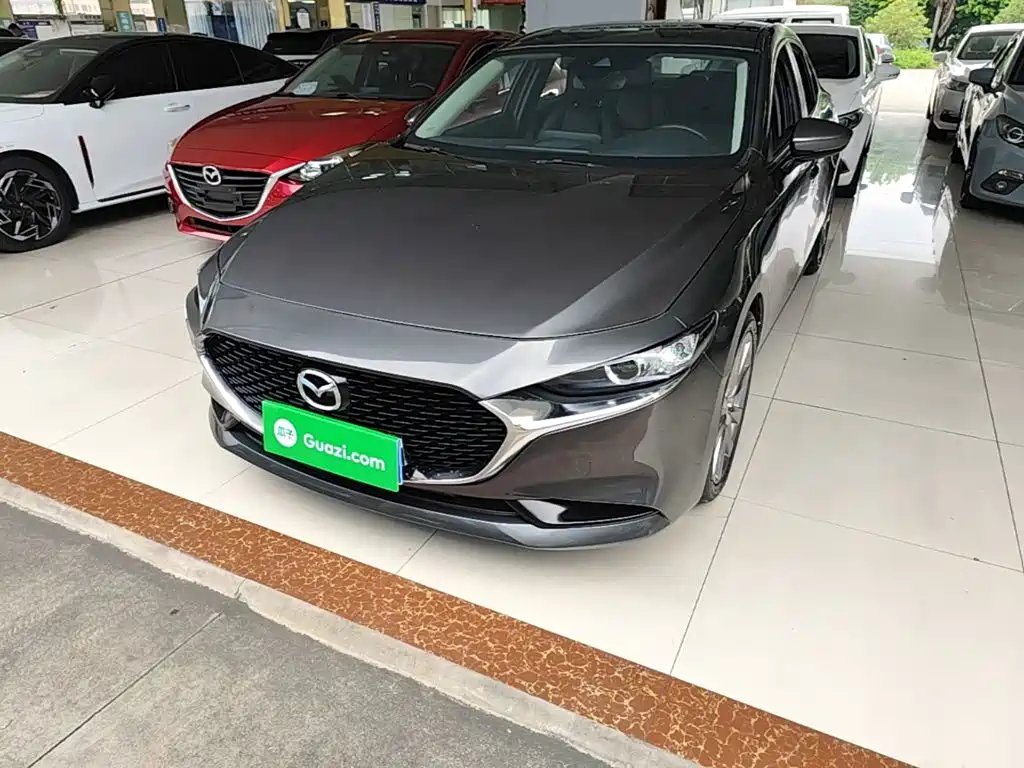 Mazda 3 Axela 2021