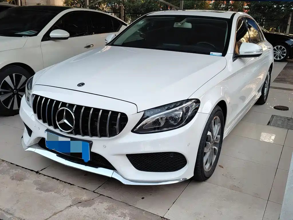 Mercedes-Benz C-Class 2018
