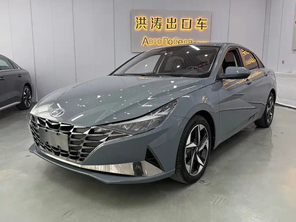 Hyundai Elantra 2022
