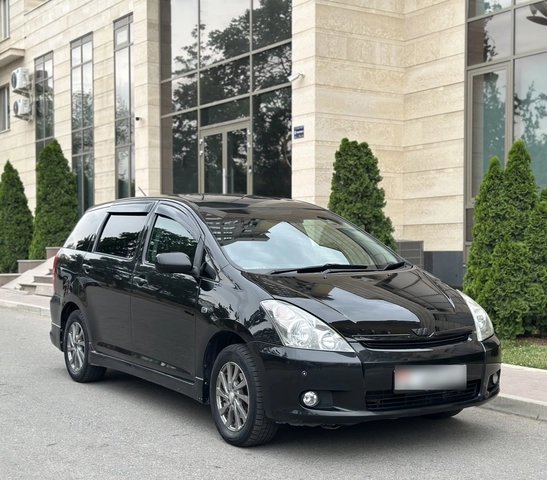 Toyota Wish I 2004