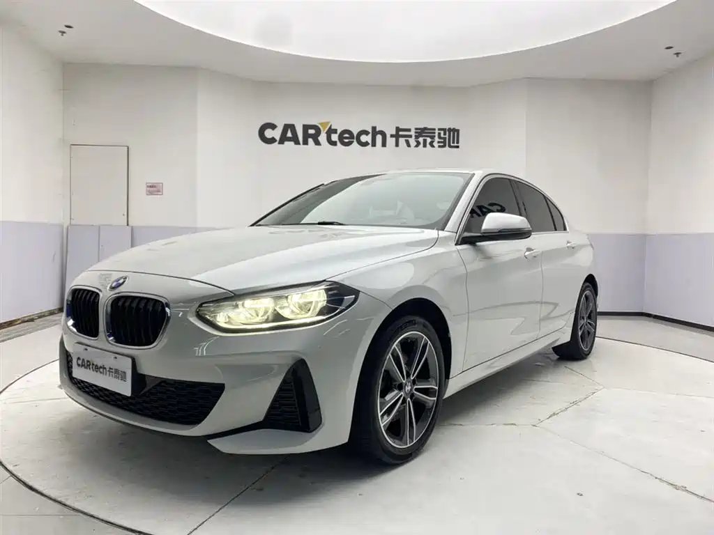 BMW 1 Series 2021