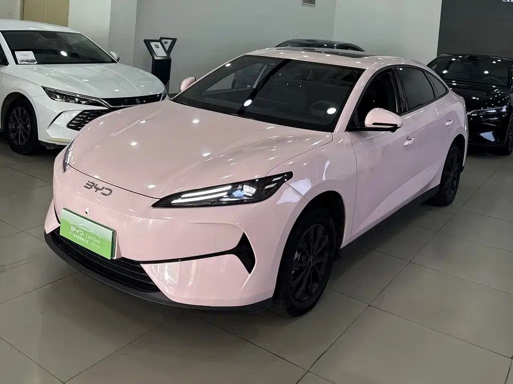 BYD BYDe7 2025