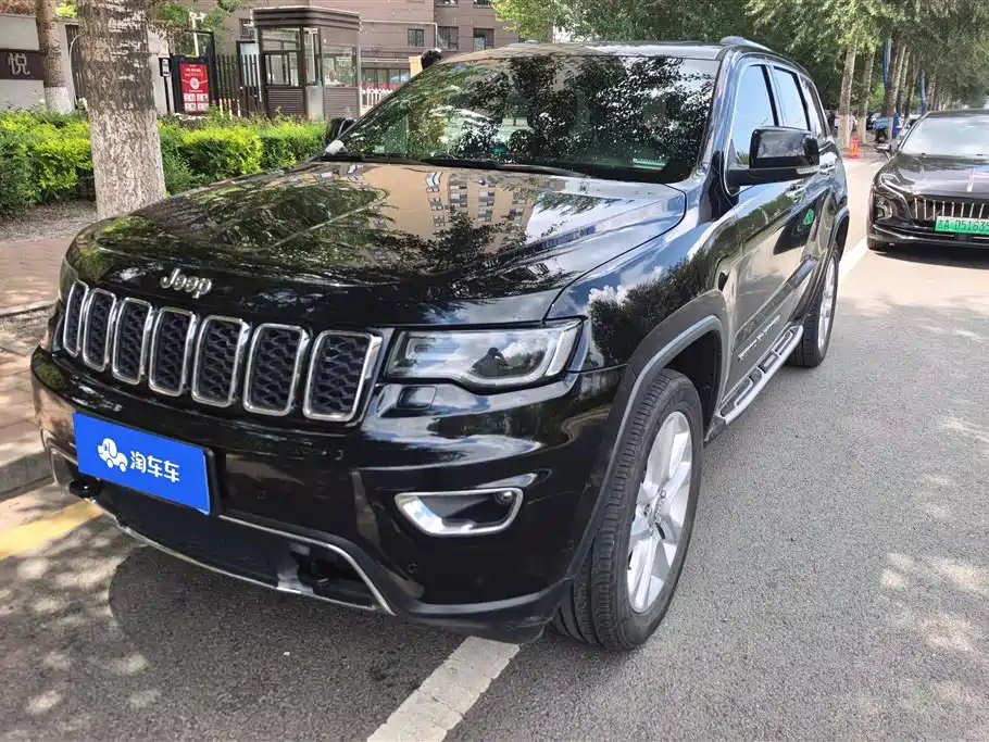 Jeep Grand Cherokee (Import) 2018