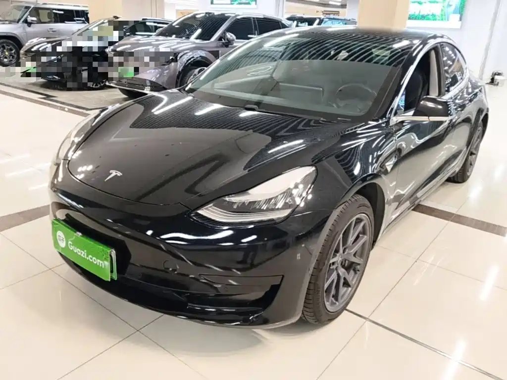 Tesla Model 3 2020