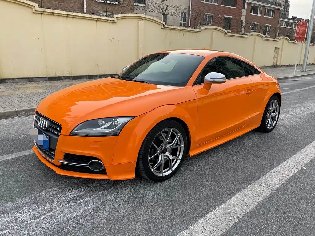 Audi TTS 2011