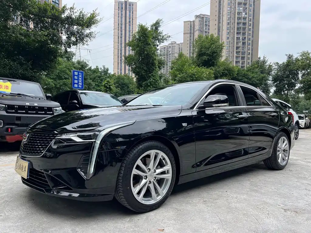Cadillac CT4 2023