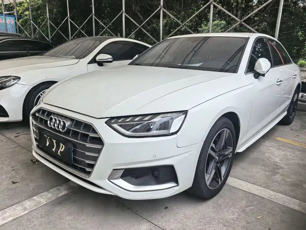 Audi A4L 2021