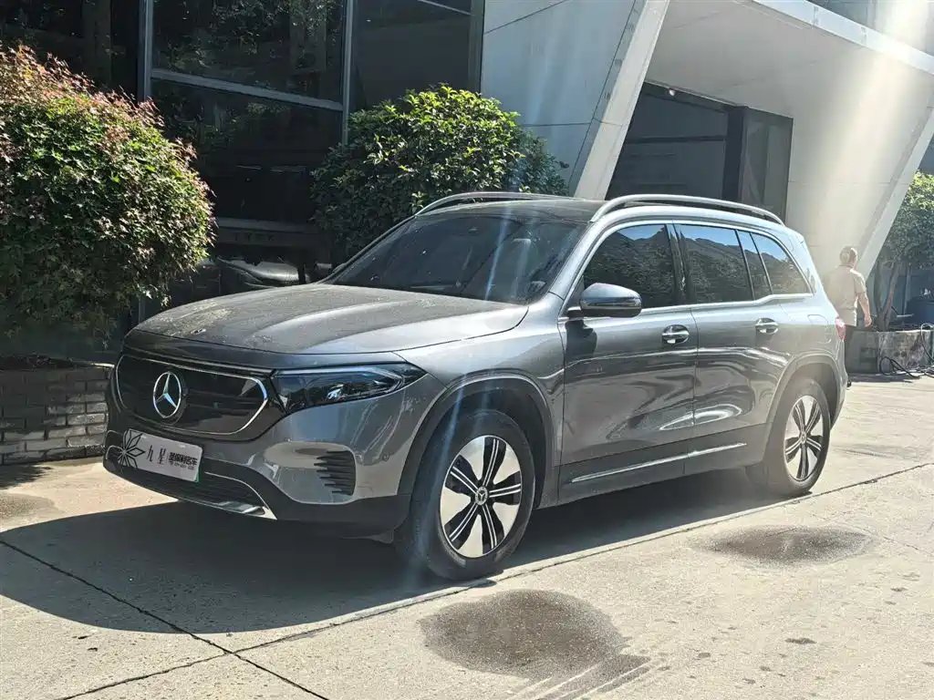 Mercedes-Benz EQB 2023