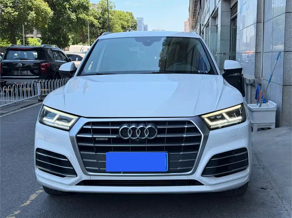 Audi Q5L 2019