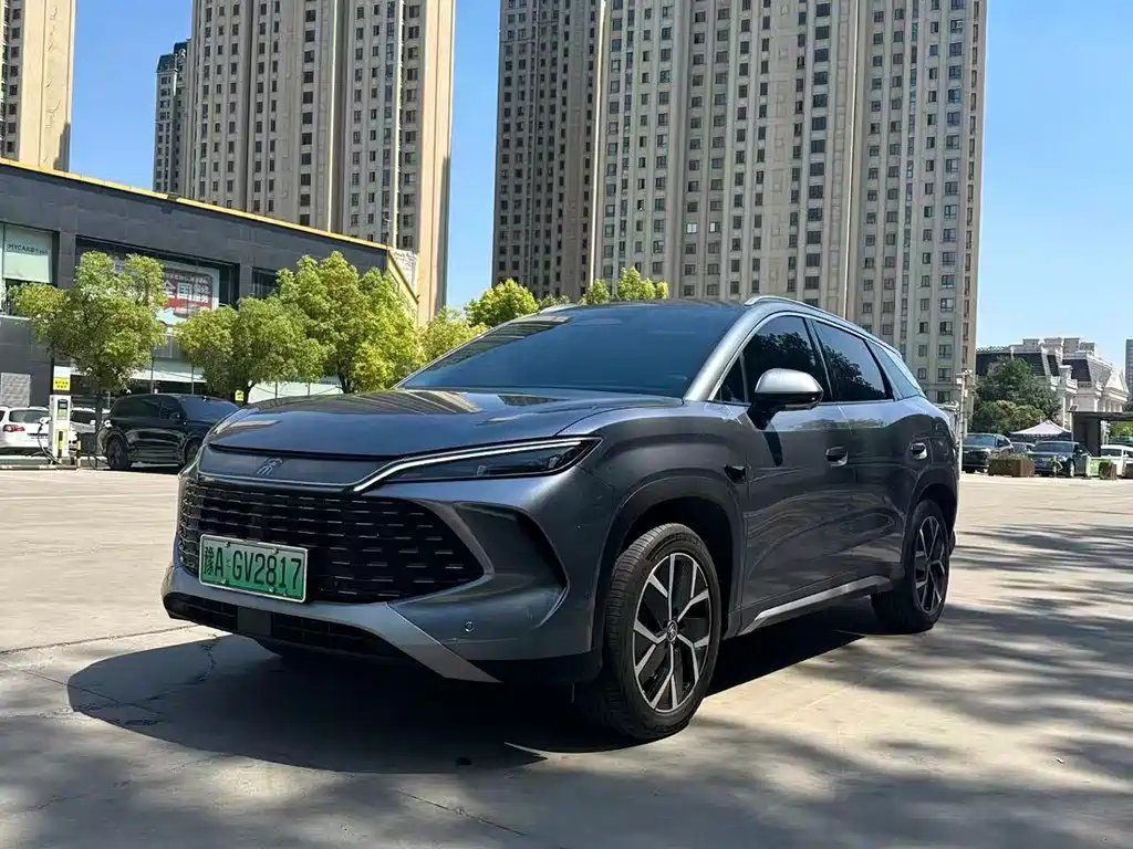 BYD L DM-i 2026