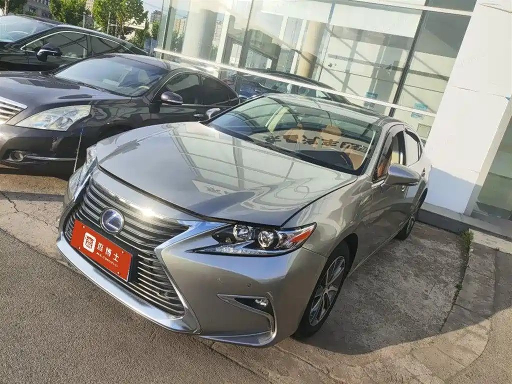 Lexus ES 2017