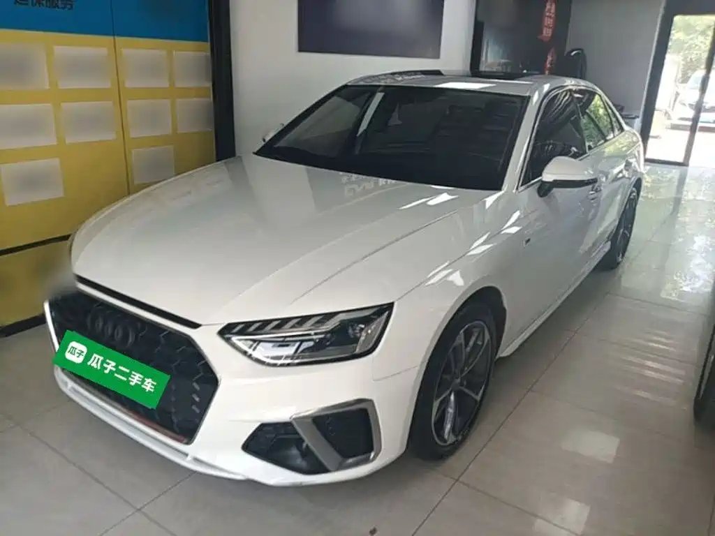 Audi A4L 2020