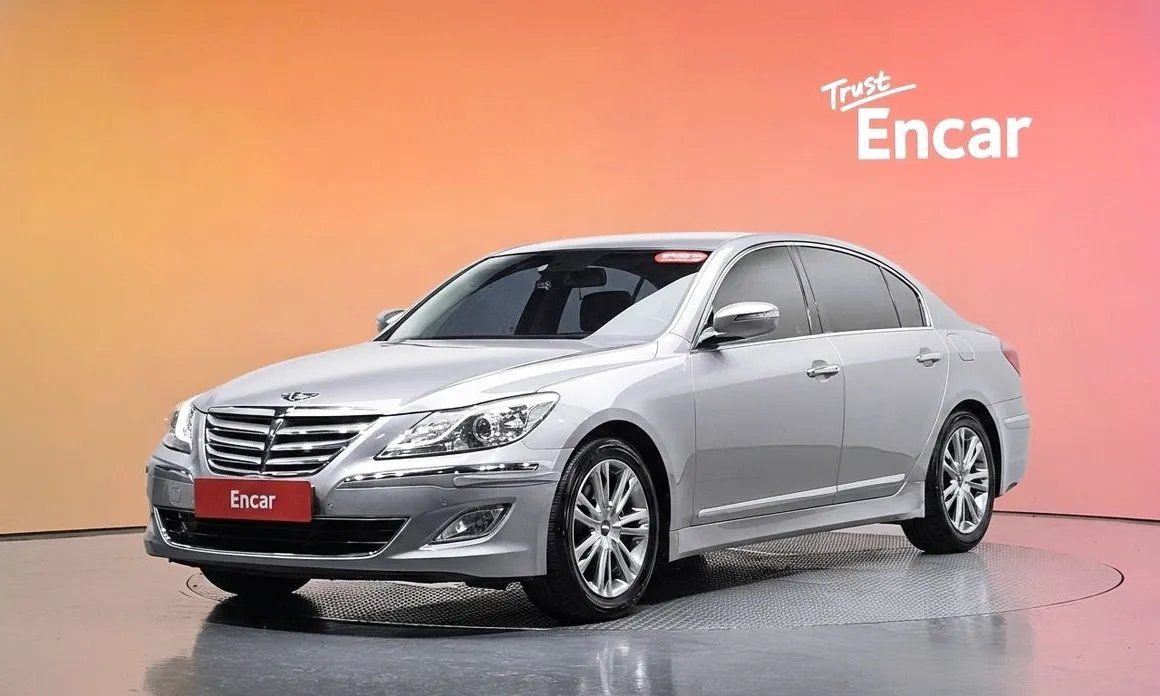 Hyundai Genesis 2012