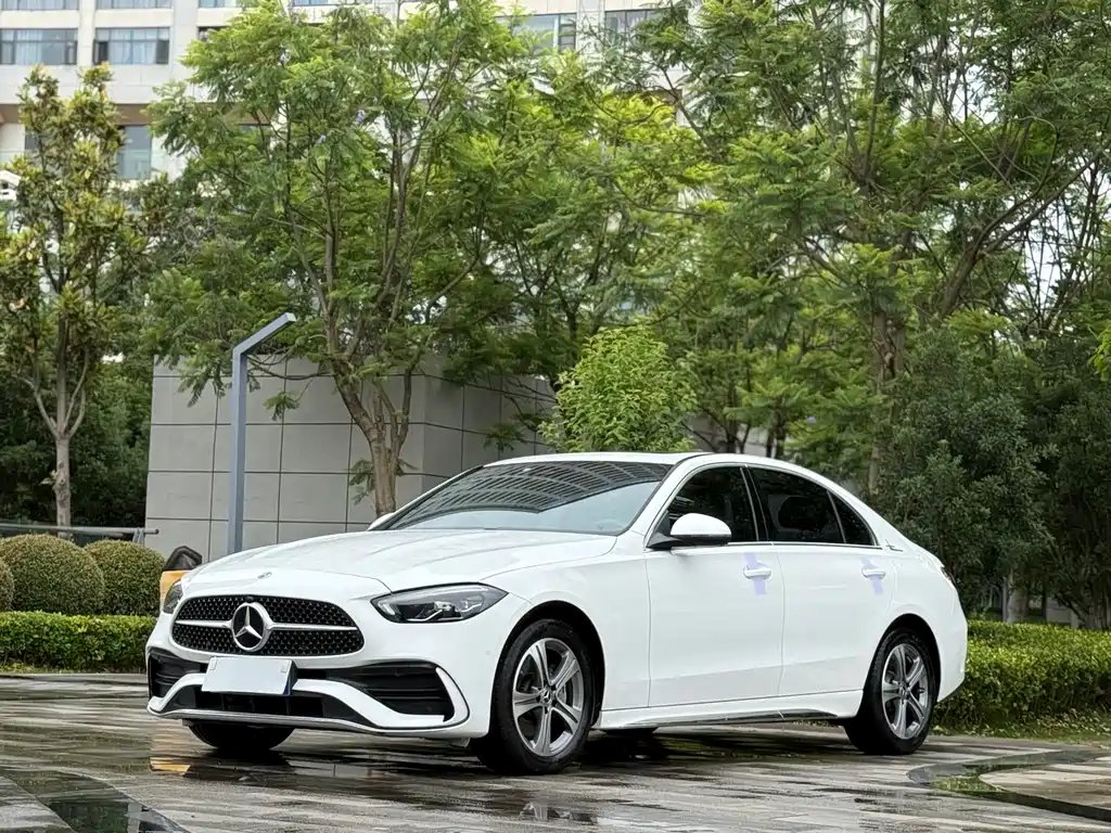 Mercedes-Benz C-Class 2022
