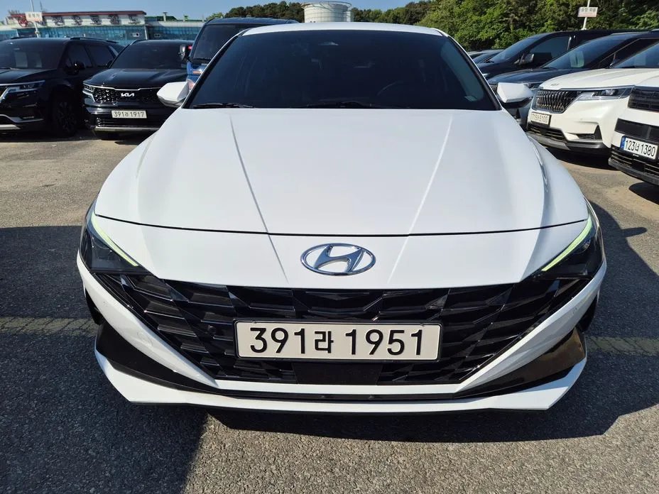 Hyundai AVANTE 2023