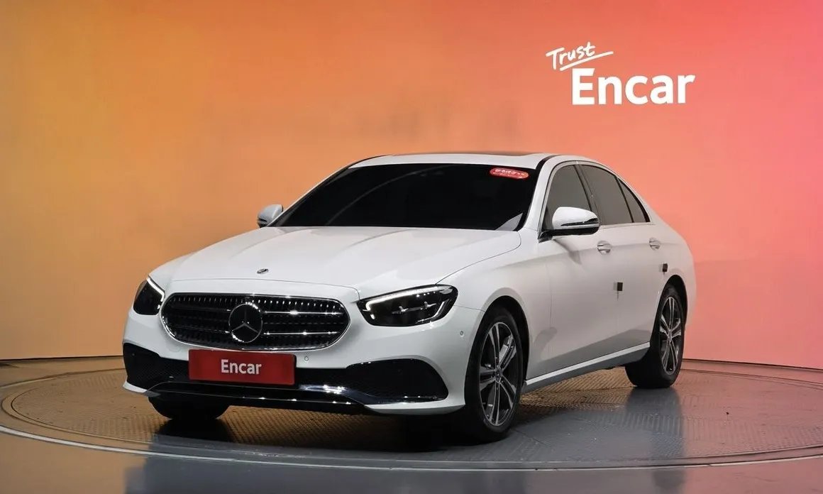 Mercedes-Benz E-Class 2023