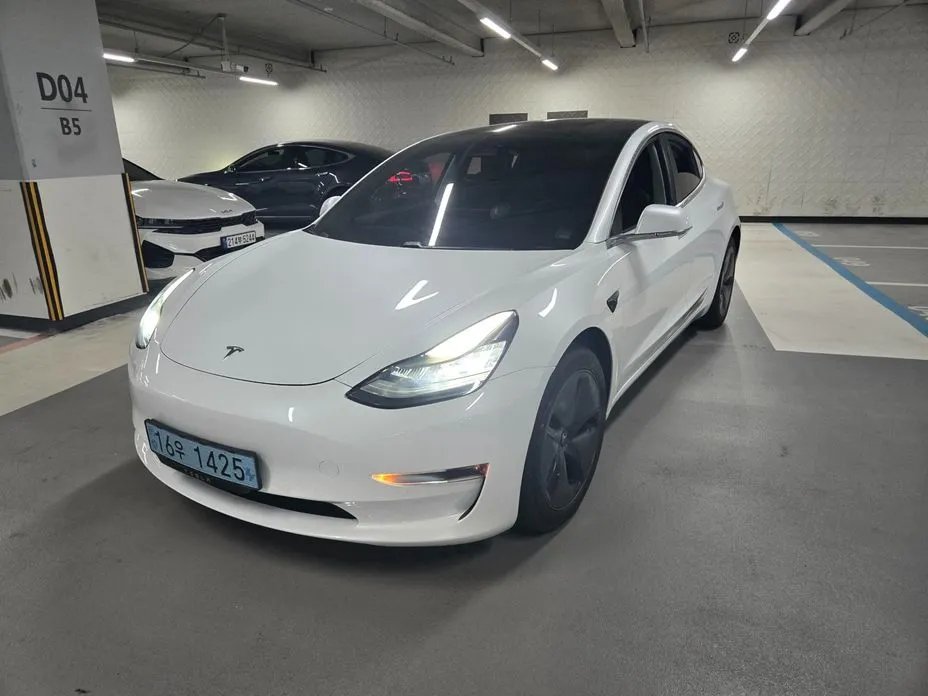 Tesla Model 3 2020