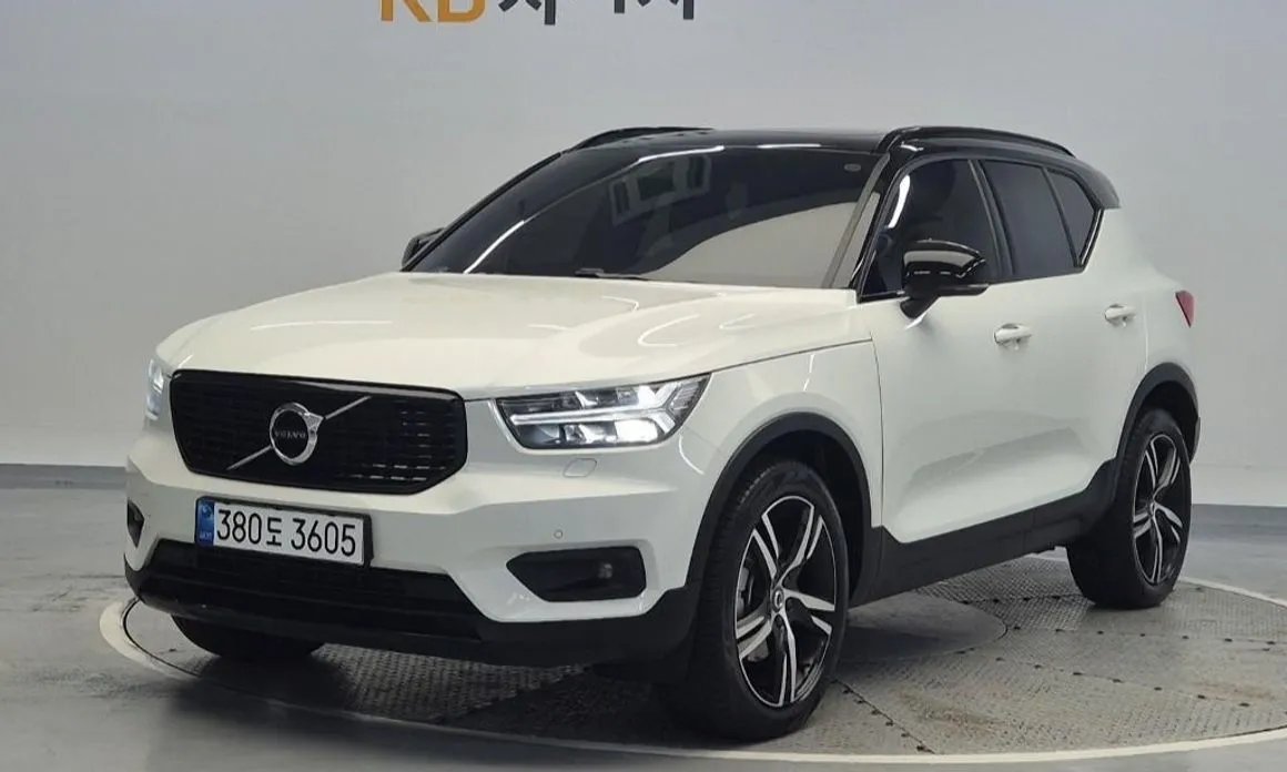 Volvo XC40 2021