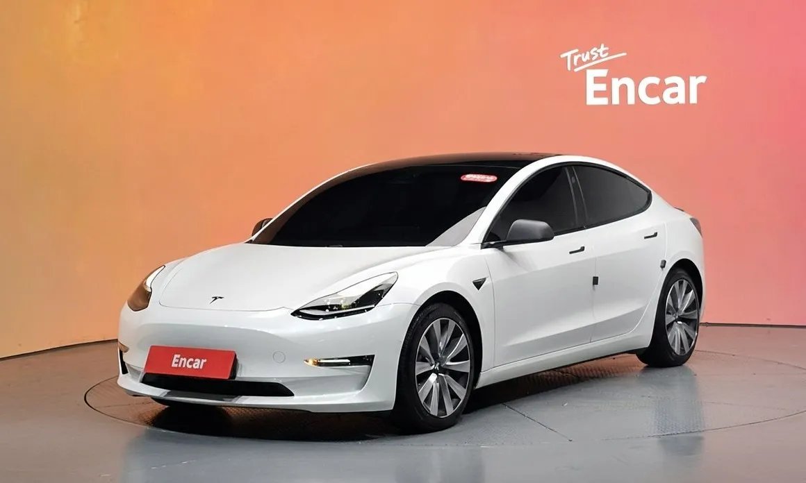 Tesla Model 3 2021