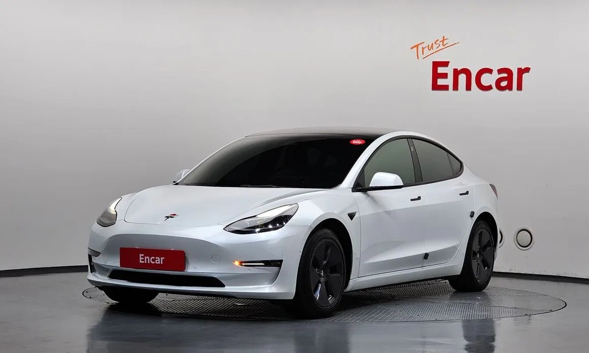 Tesla Model 3 2022
