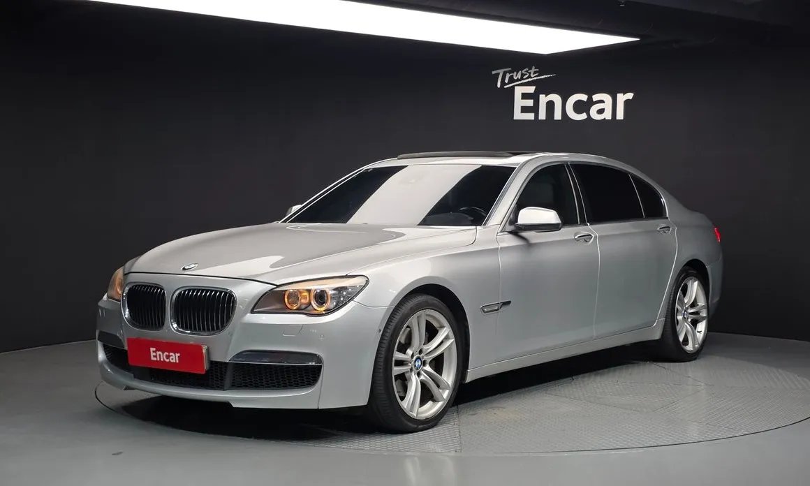 BMW 7-Series 2011