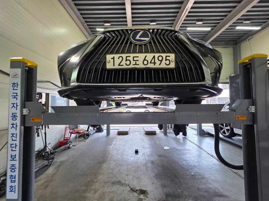 Lexus ES 2020