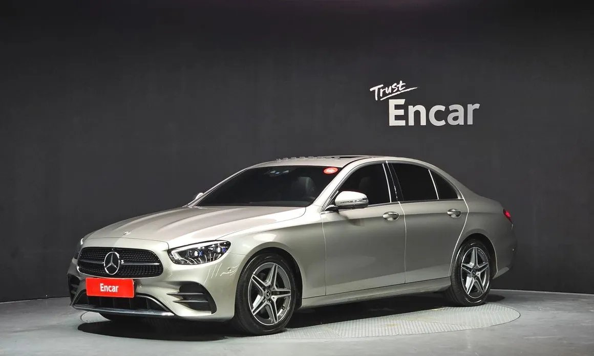 Mercedes-Benz E-Class 2023