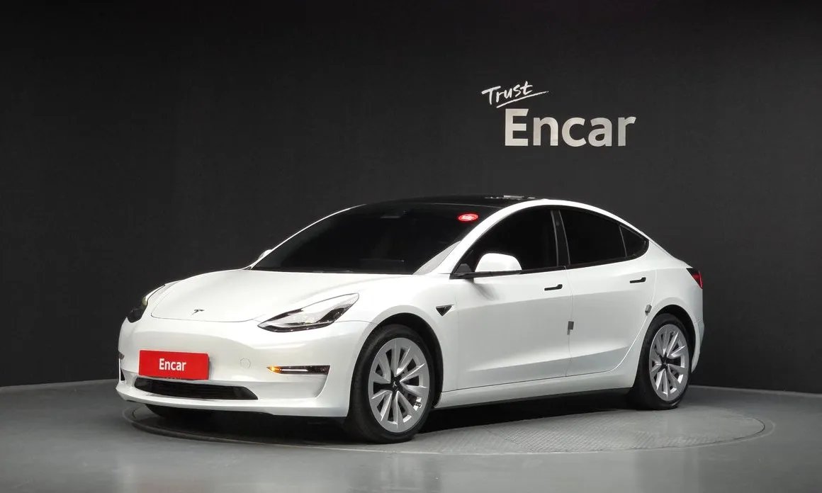 Tesla Model 3 2022