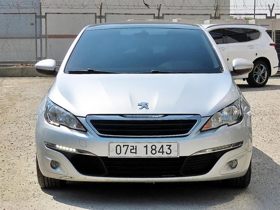 Peugeot 308 2015