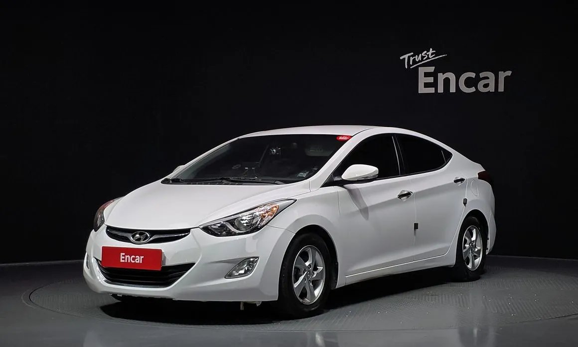 Hyundai AVANTE 2013