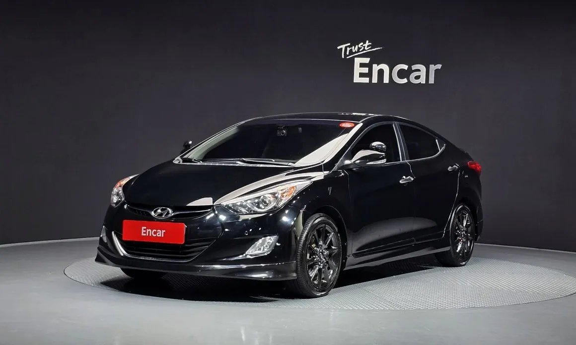Hyundai AVANTE 2013