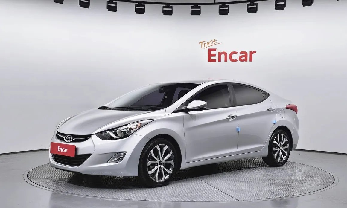 Hyundai AVANTE 2013