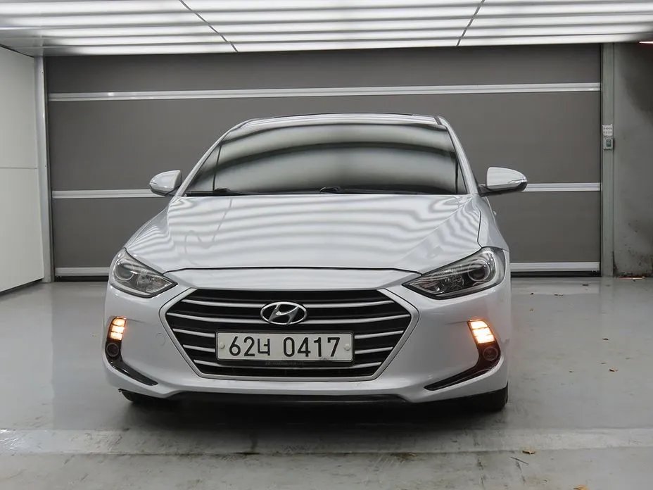 Hyundai AVANTE 2016