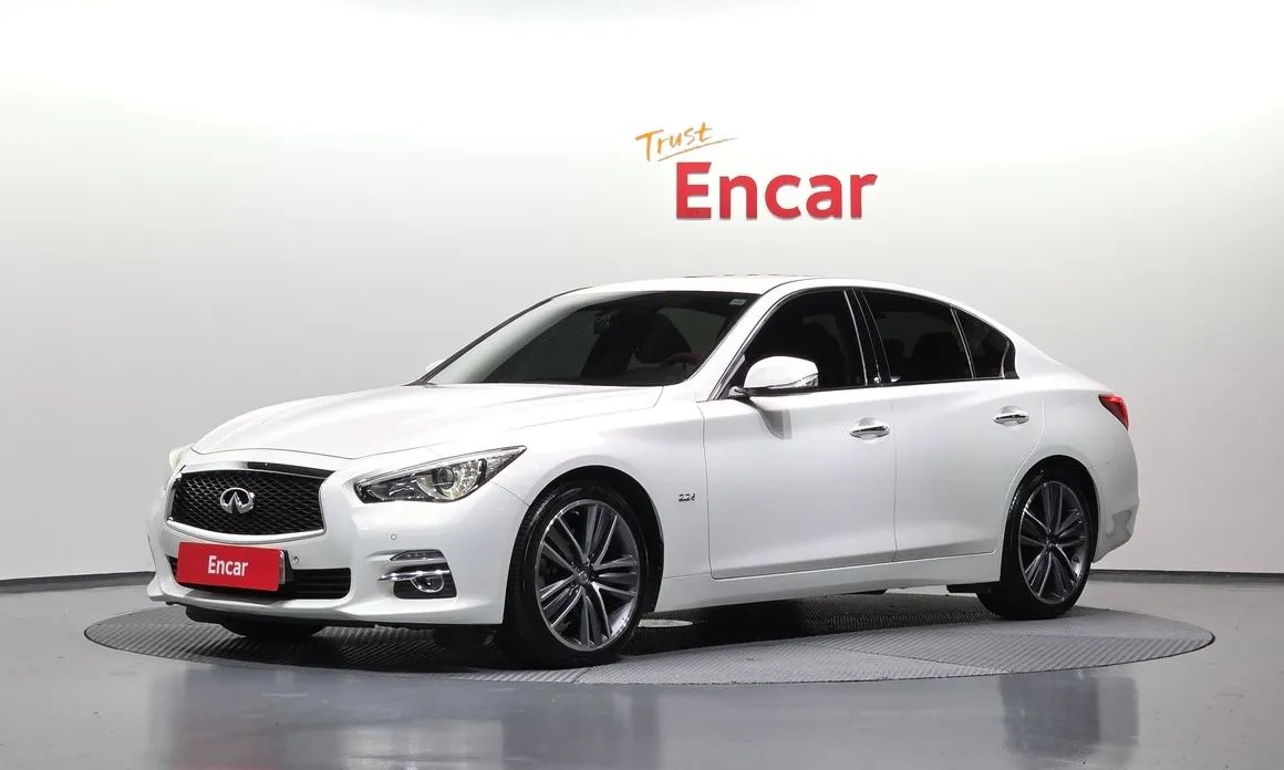 Infiniti Q50 2015