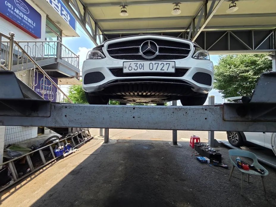 Mercedes-Benz C-Class 2016