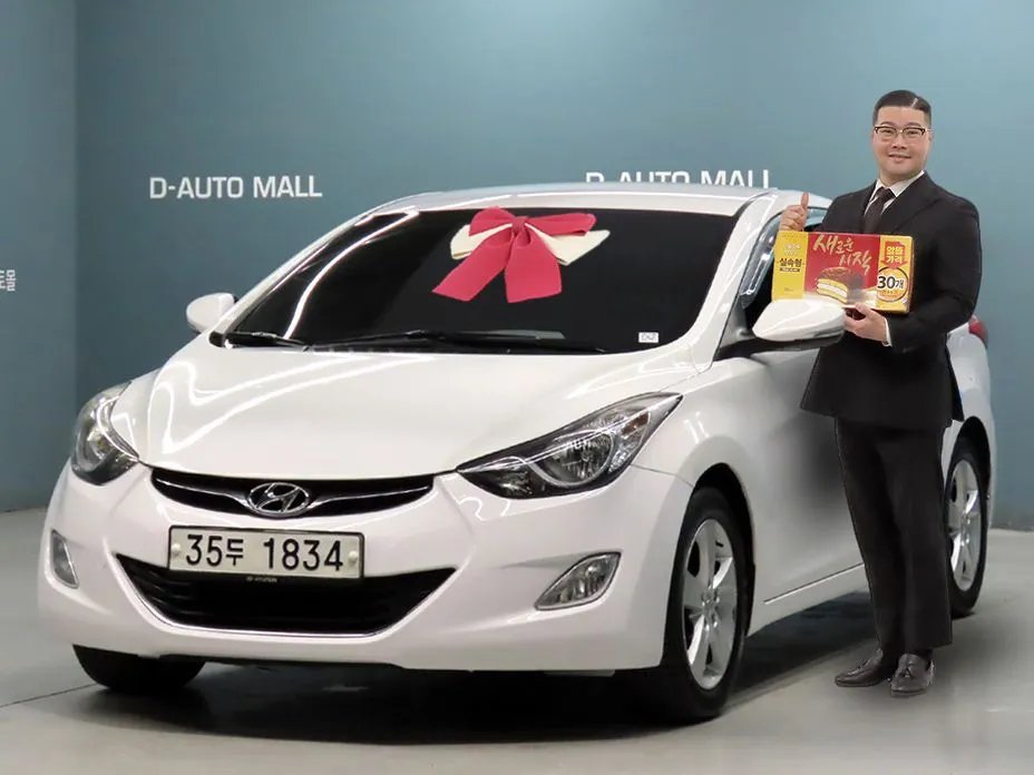 Hyundai AVANTE 2012