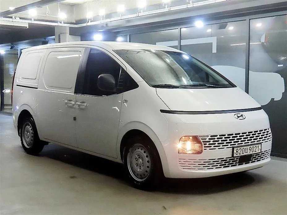 Hyundai Staria 2022