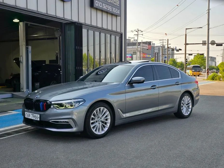 BMW 5-Series 2019