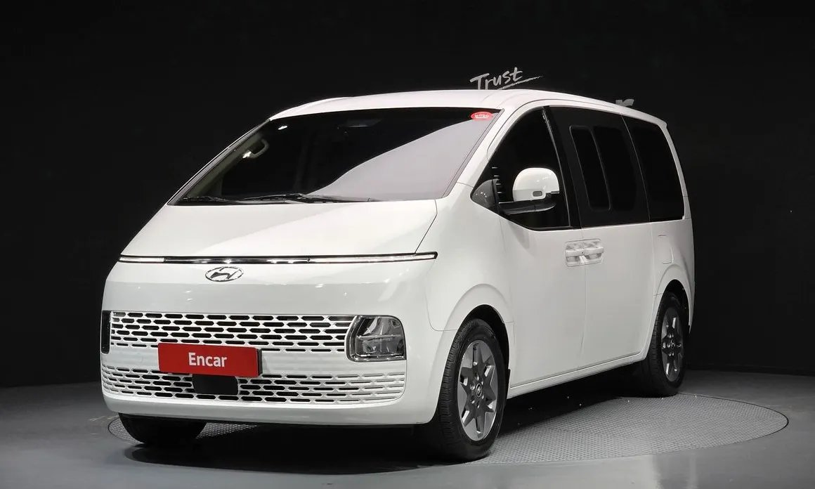 Hyundai Staria 2023