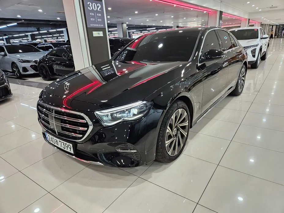 Mercedes-Benz E-Class 2025