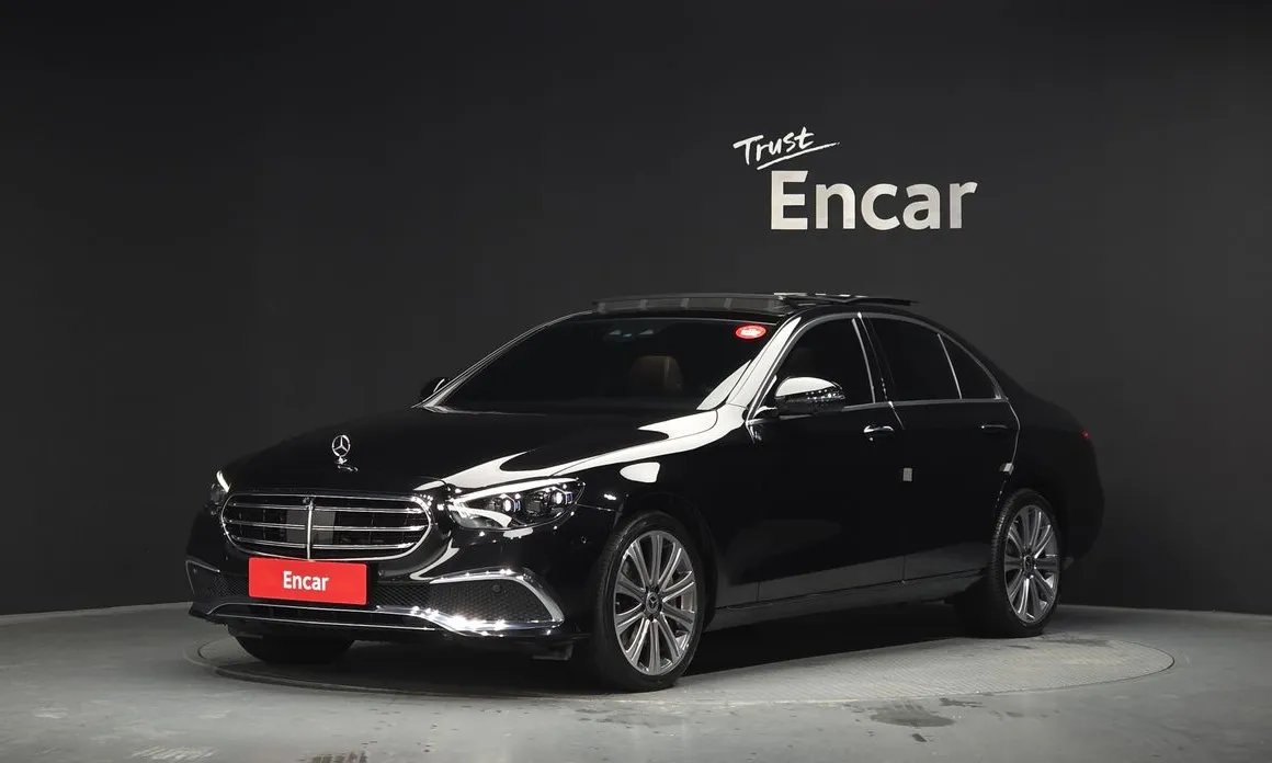 Mercedes-Benz E-Class 2021