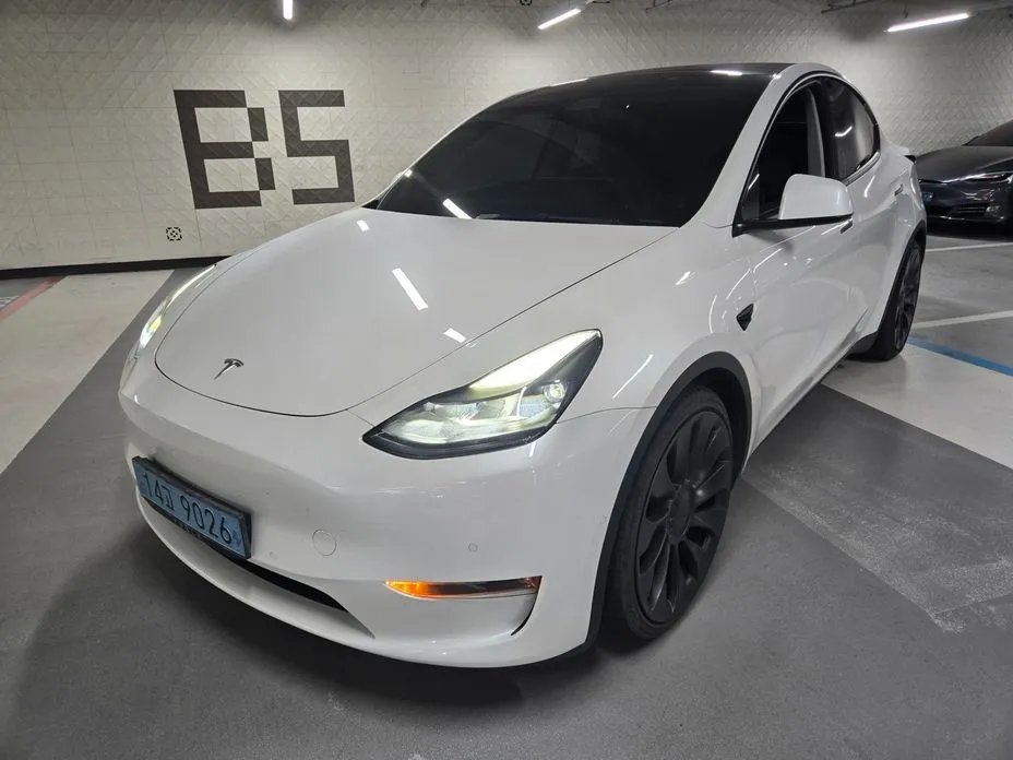 Tesla Model Y 2021