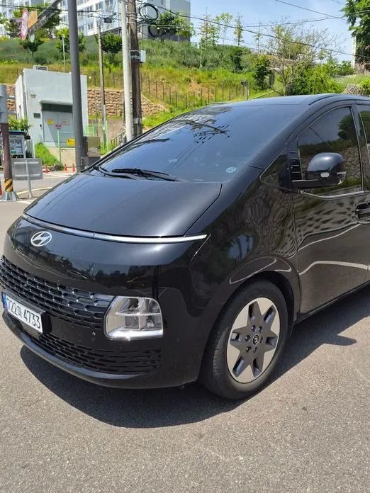 Hyundai Staria 2025