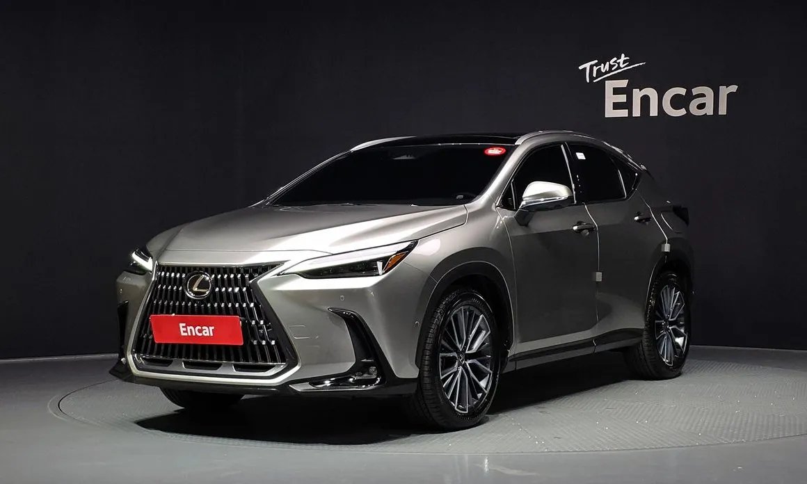 Lexus NX 2025
