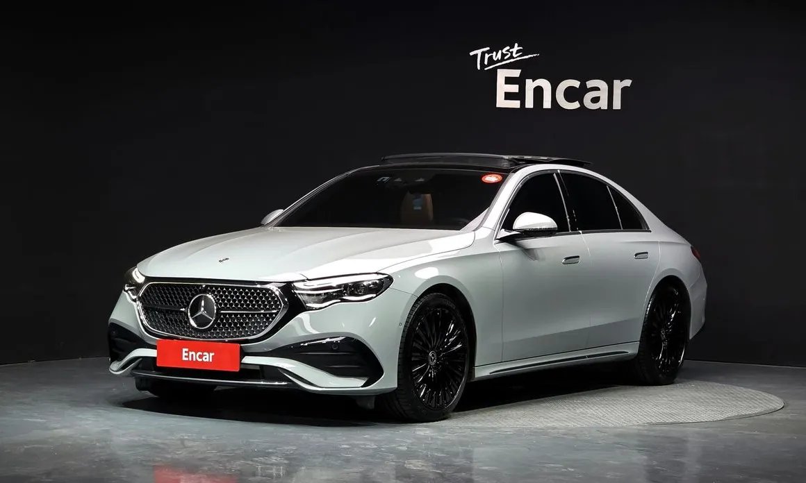 Mercedes-Benz E-Class 2024