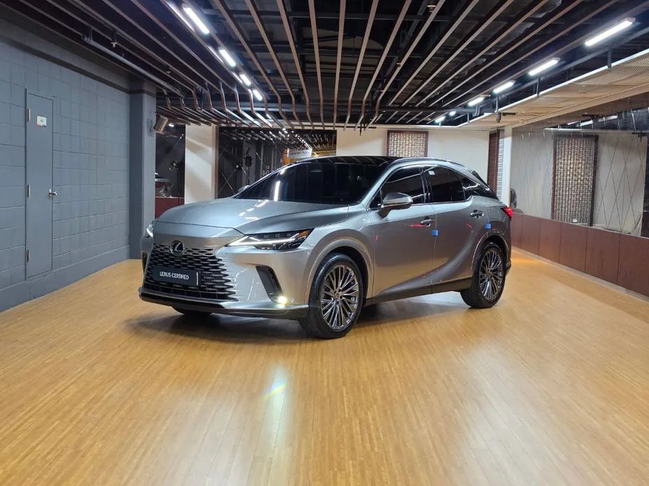 Lexus RX 2023