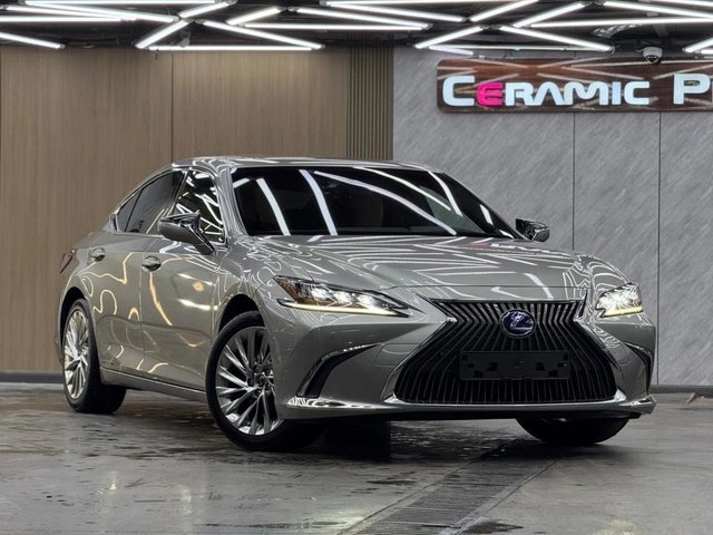 Lexus ES VII 2019