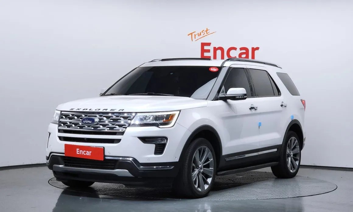 Ford Explorer 2018 — фото 1 из 5
